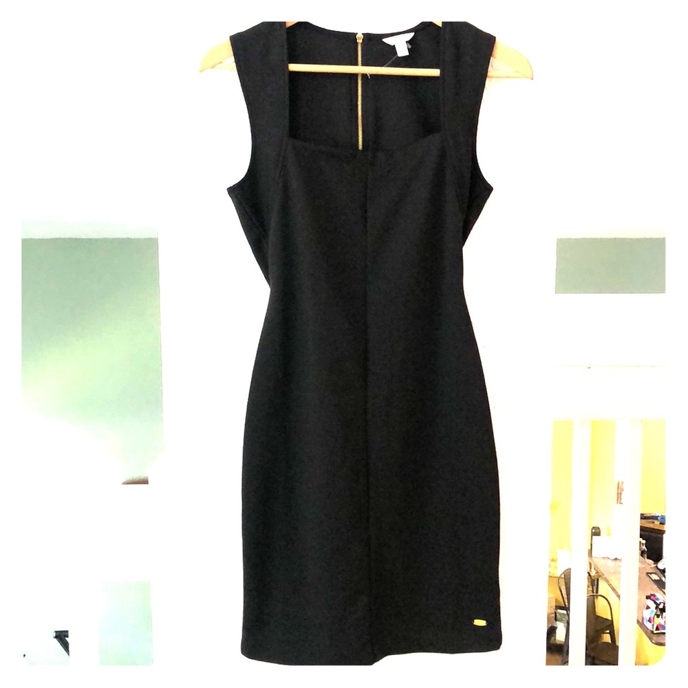 NWOT 🆕 GUESS CLASSY COCKTAIL DRESS
